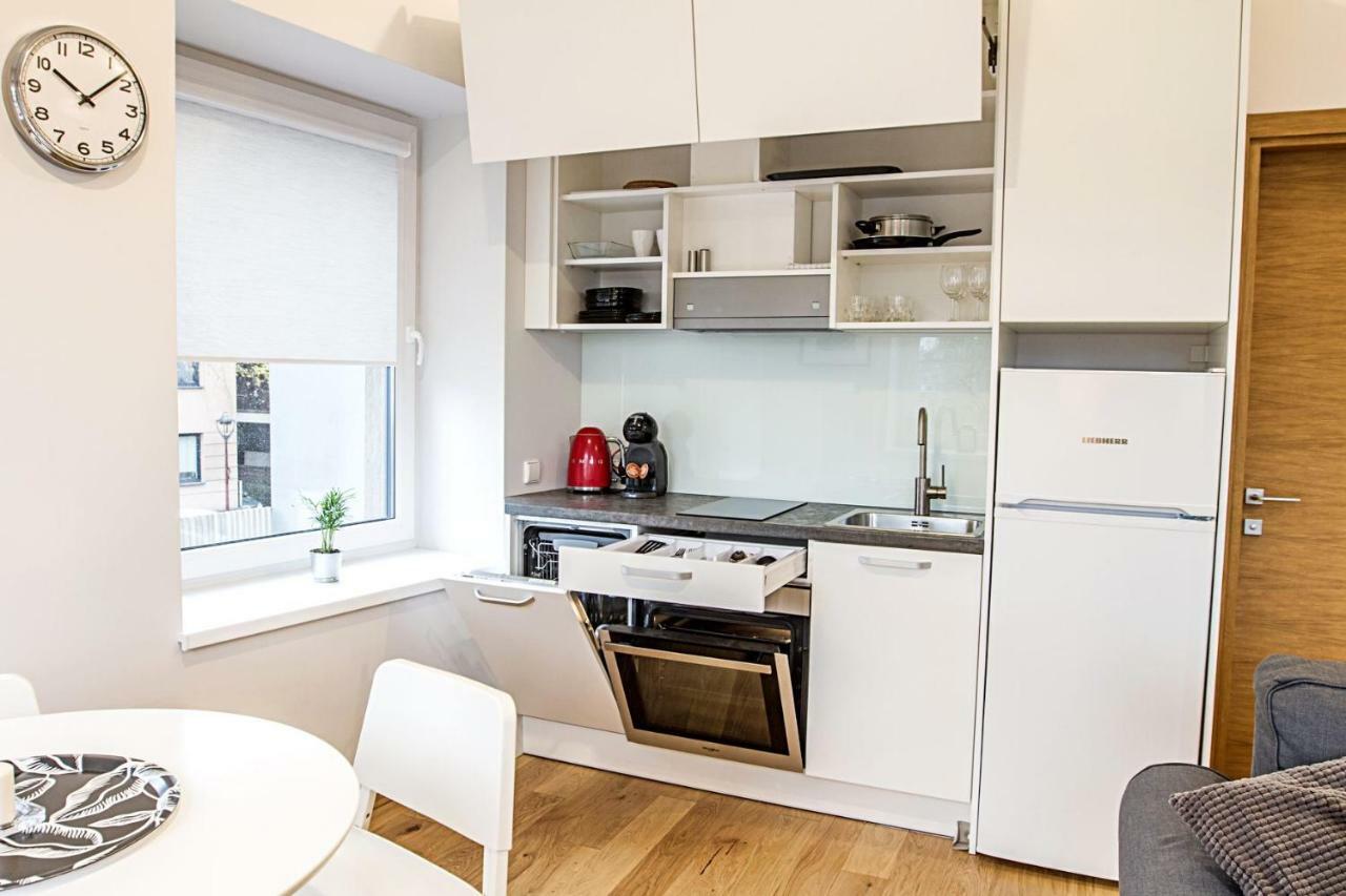 Modern 1Bd Apartment In Old Town By Hostlovers カウナス エクステリア 写真